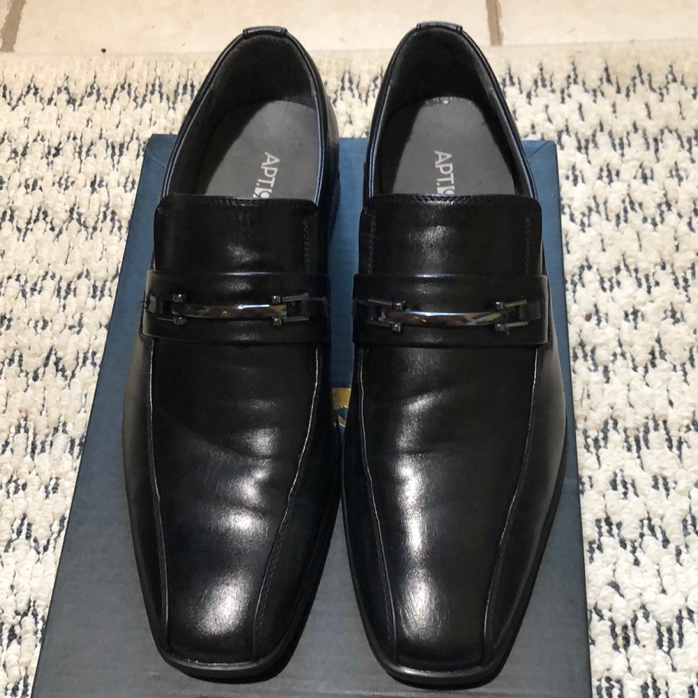 Apt 9 black dress shoe
